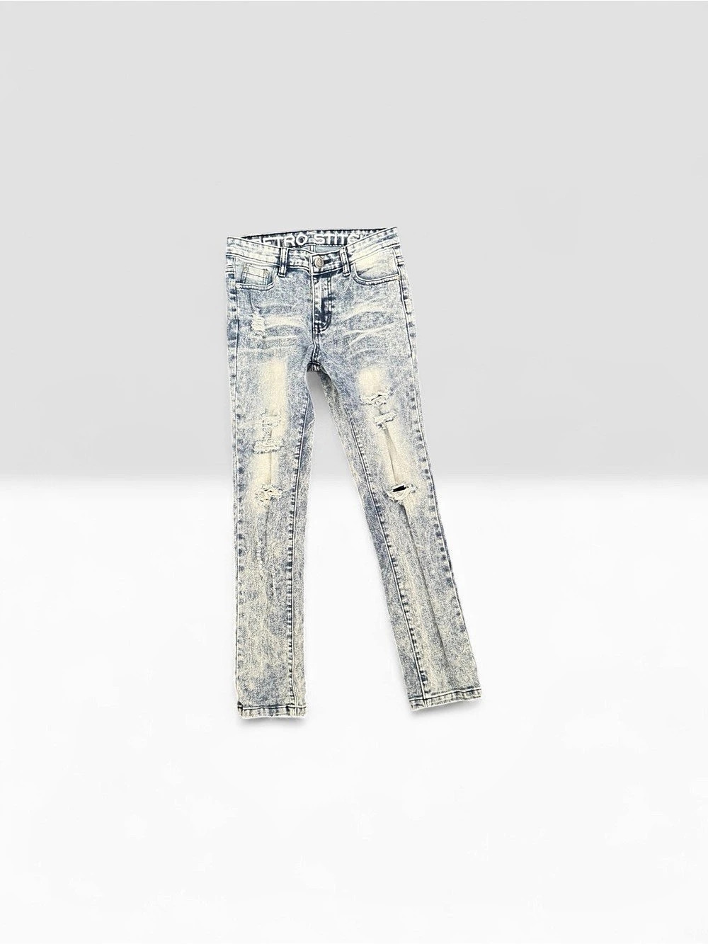 Distressed Skinny Jeans in Blue